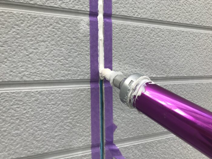 外壁のコーキング補修（中修繕の例）